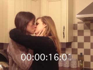 Se leva & rosie lesbienne kisses, gratuit youtube gratuit lesbienne hd sexe vidéo