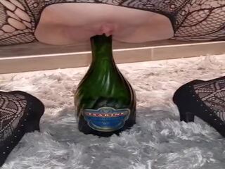 Flasche von champagner einführung, kostenlos kostenlos xnnxx hd erwachsene film 61 | xhamster