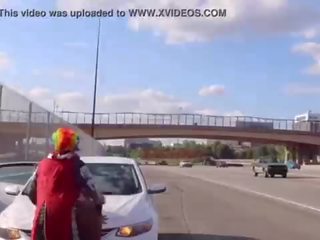 Gibby the kloun fucks soçniý tee on atlanta’s most meşhur highway