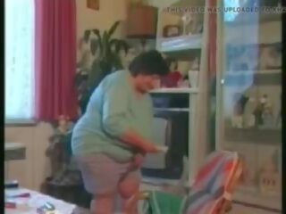 Randy дебеланко правене housework