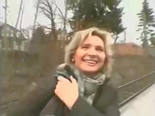 Sedusive אמא שאני אוהב לדפוק ו - מוזר גרמני בָּחוּר, חופשי מלוכלך וידאו d9
