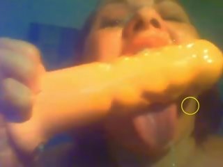 Camslut dorothy fucks her mouth and bokong with big dildo